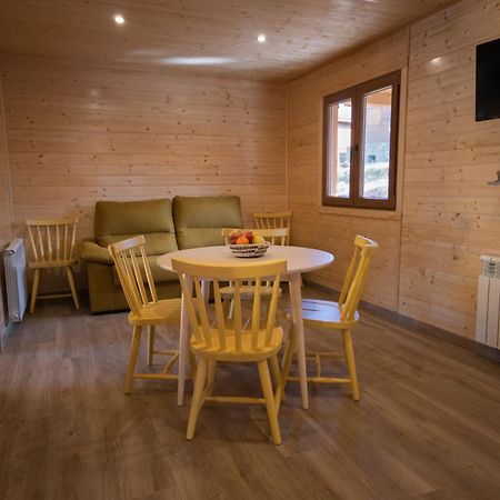 Bungalows Laspaules Luaran gambar