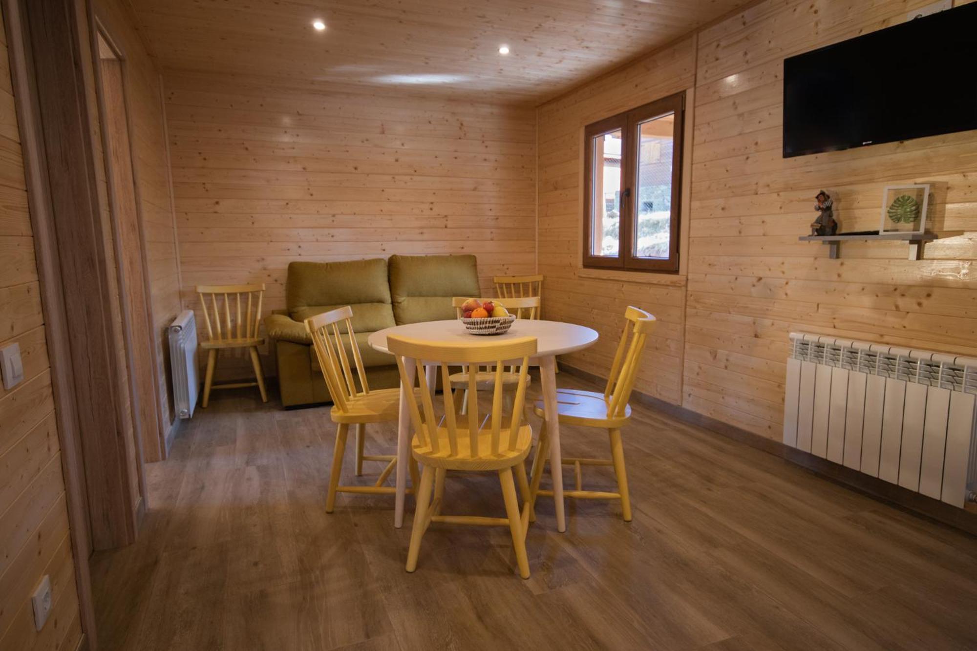 Bungalows Laspaules Luaran gambar