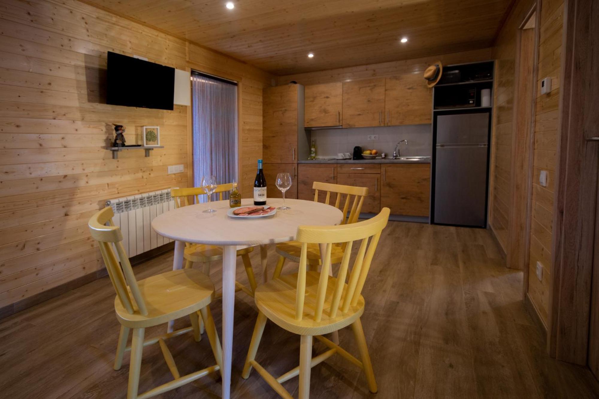 Bungalows Laspaules Luaran gambar