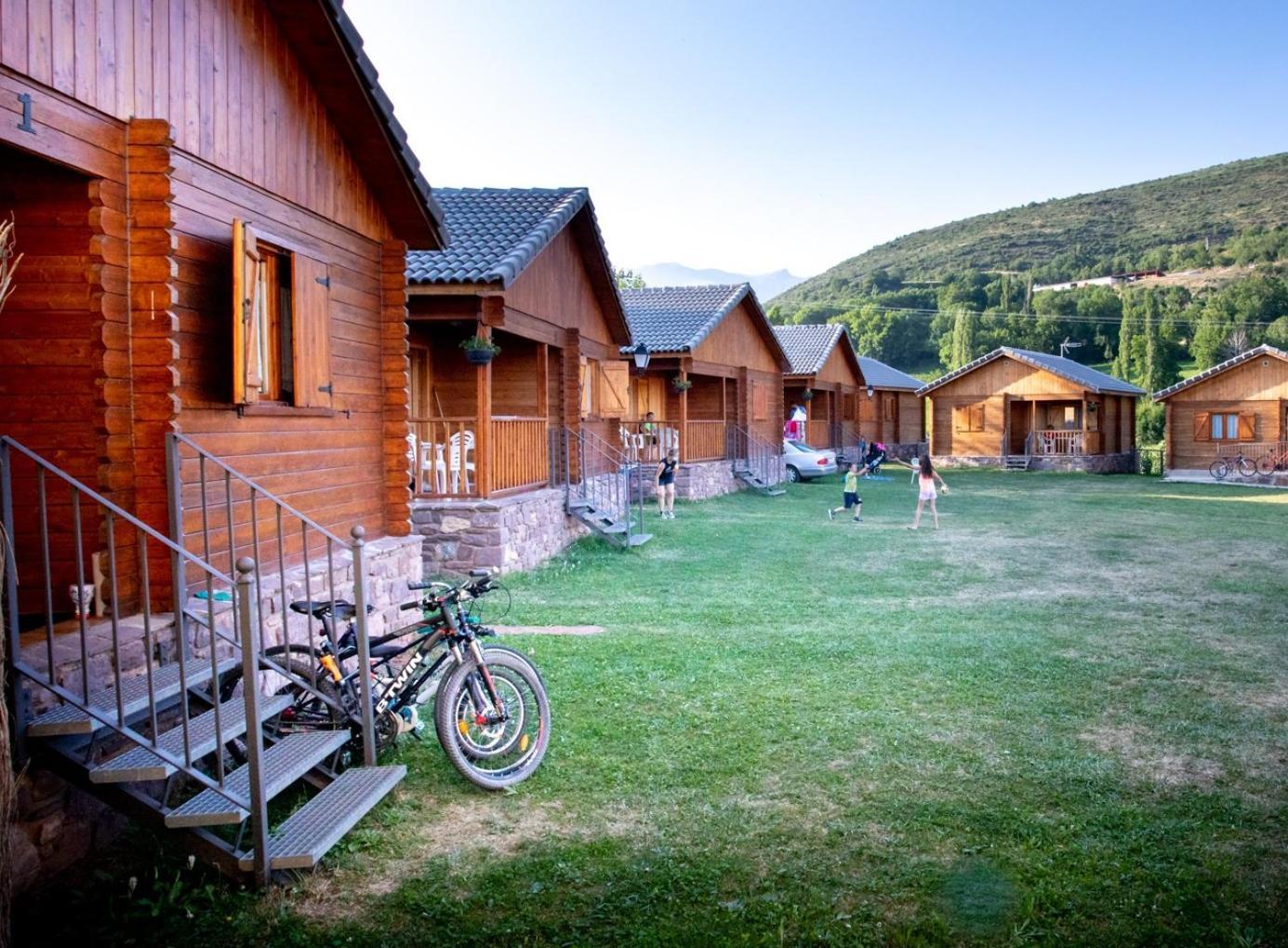 Bungalows Laspaules Luaran gambar